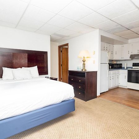 Brentwood Motor Inn Marquette Eksteriør bilde