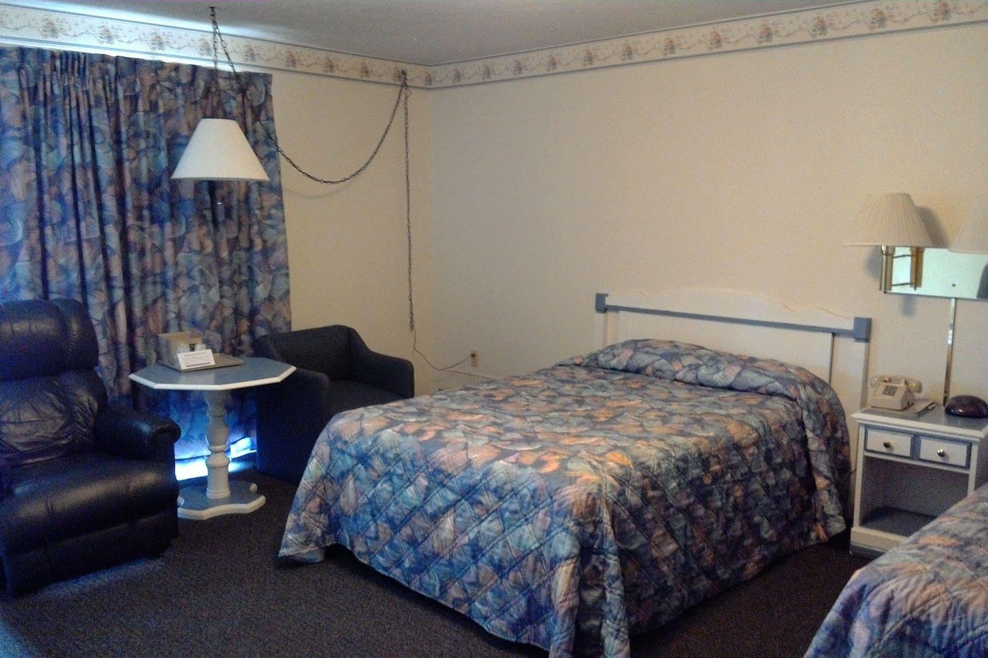 Brentwood Motor Inn Marquette Eksteriør bilde