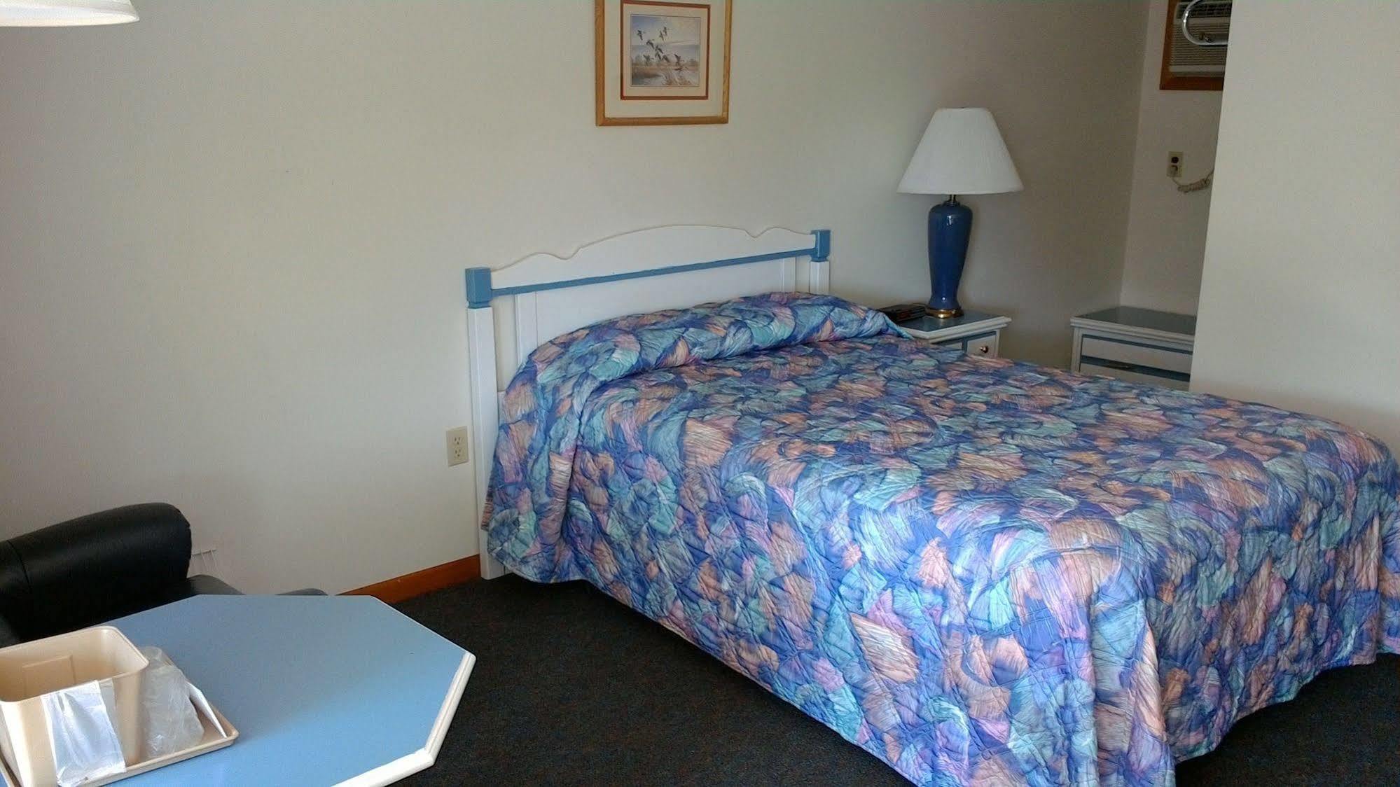 Brentwood Motor Inn Marquette Eksteriør bilde