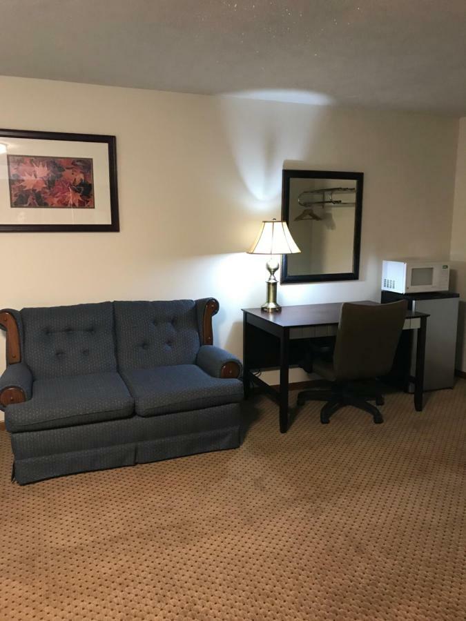 Brentwood Motor Inn Marquette Eksteriør bilde