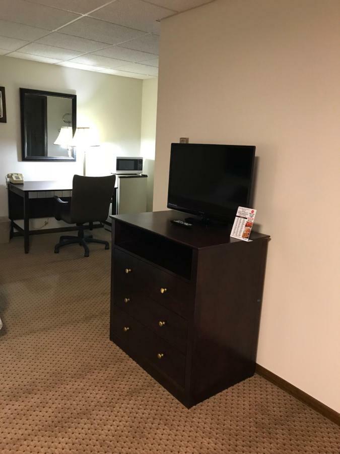 Brentwood Motor Inn Marquette Eksteriør bilde