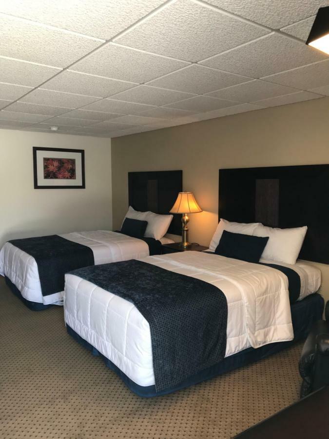 Brentwood Motor Inn Marquette Eksteriør bilde