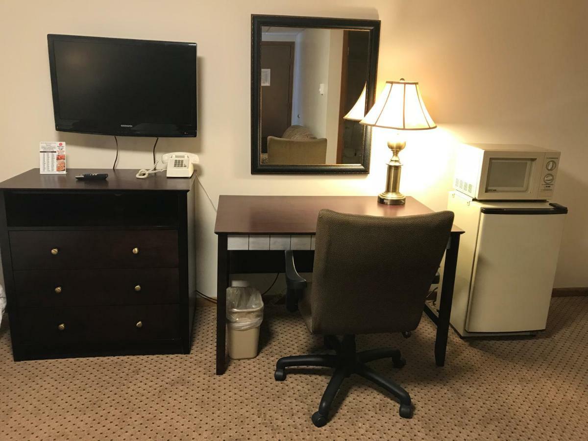 Brentwood Motor Inn Marquette Eksteriør bilde